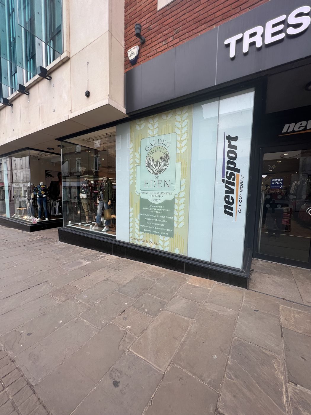The shopfront window from Peascod Street