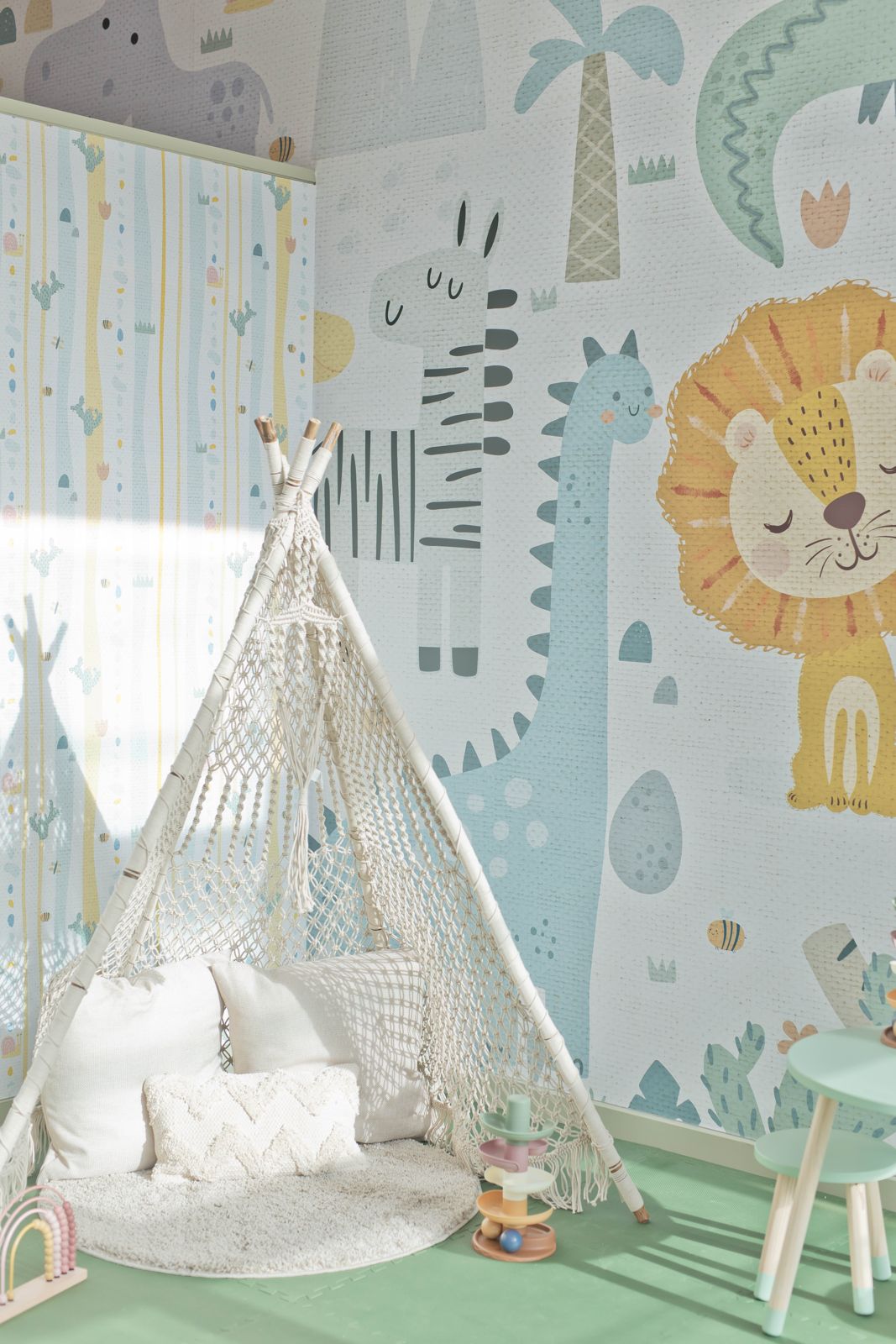 Teepee corner in front of the mural