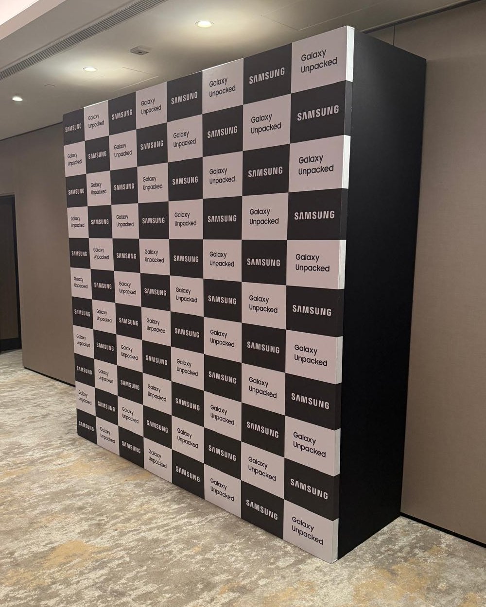 Black and white chequered Samsung Galaxy Unpacked photo op media wall printed on UV Blackback Textile (Canvas)