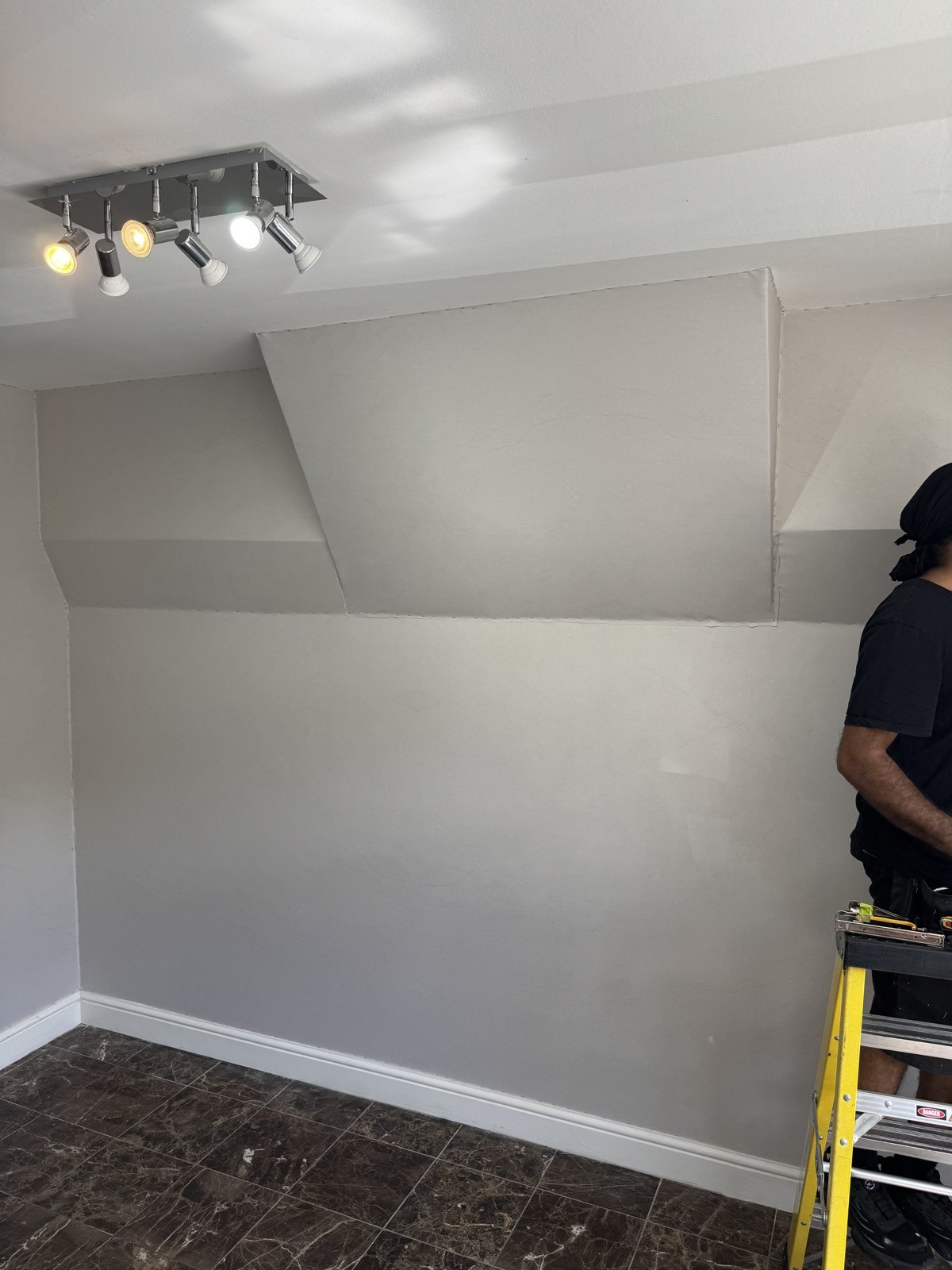 Walls prepared and covered, ready for the beading